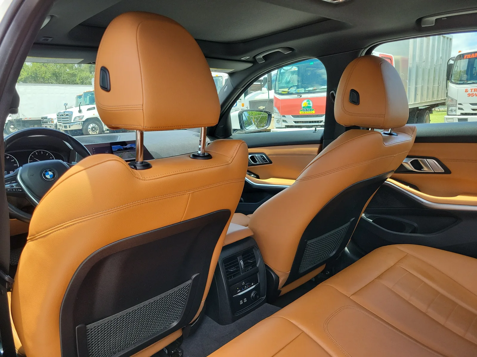 2020 BMW 3 Series 330i photo 15