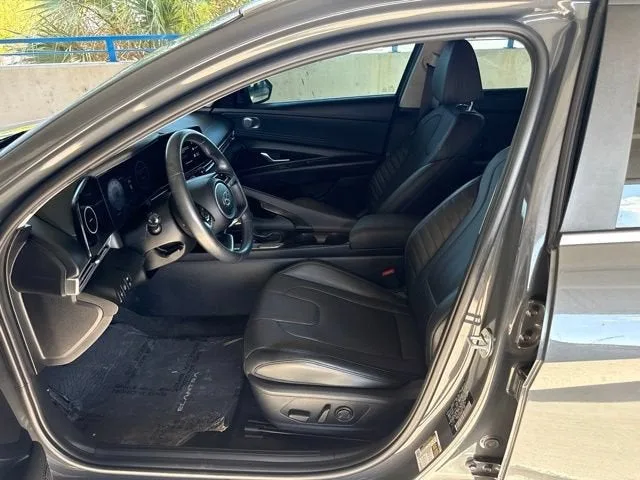 2023 Hyundai Elantra Hybrid Limited photo 2