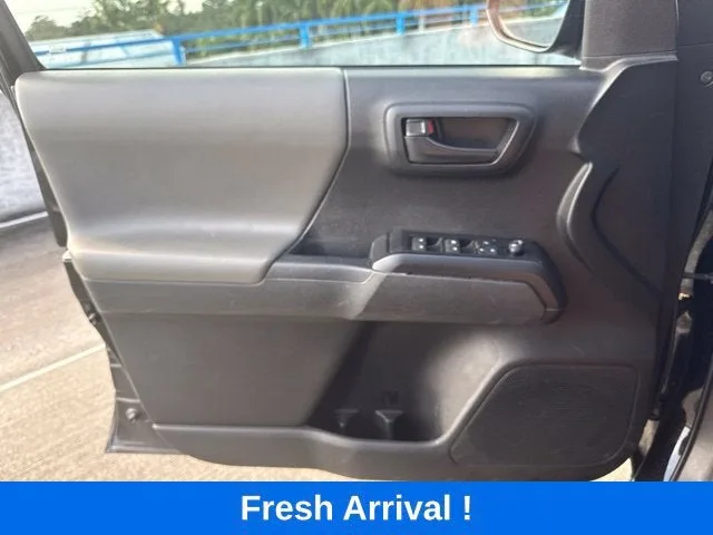 2023 Toyota Tacoma 4WD SR photo 11