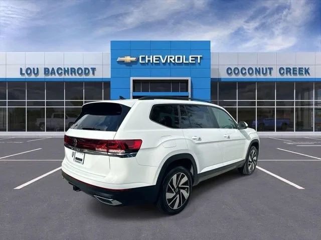 2024 Volkswagen Atlas 2.0T SE w/Technology photo 8