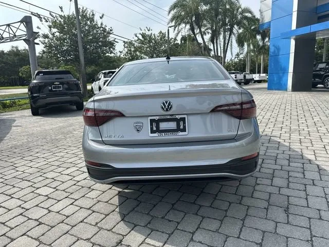 2024 Volkswagen Jetta SE photo 34