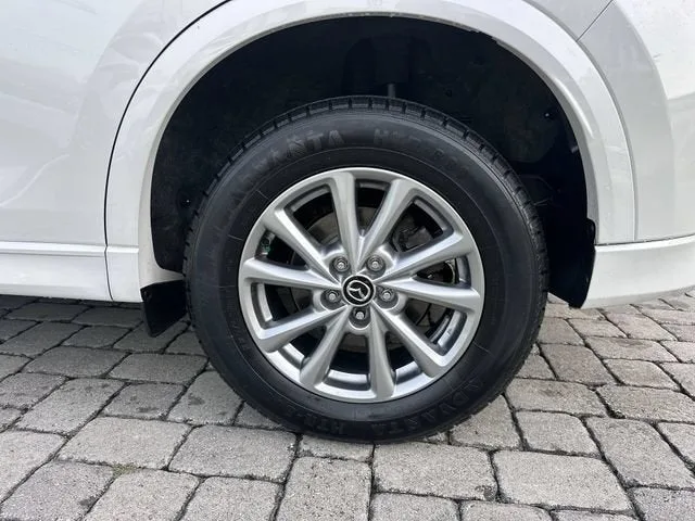 2024 Mazda CX-5 2.5 S Preferred Package photo 11