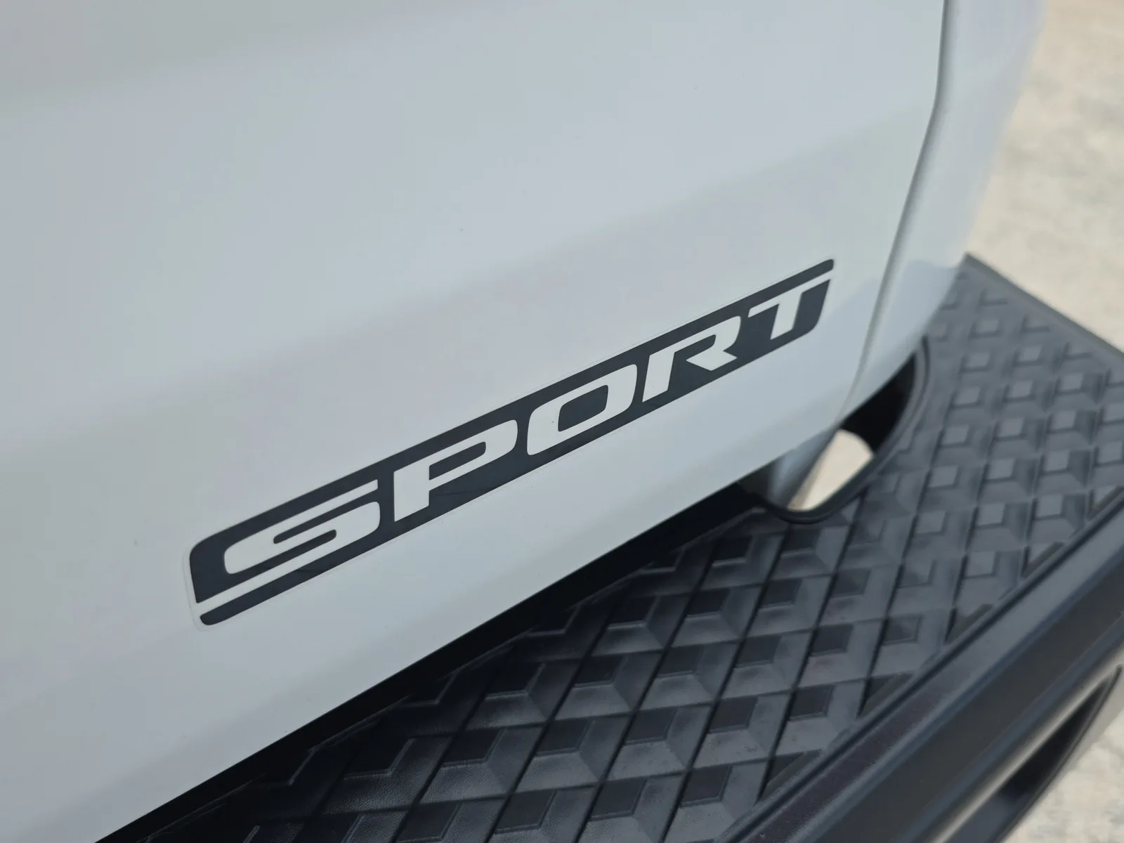 2020 Jeep Gladiator Sport S photo 10