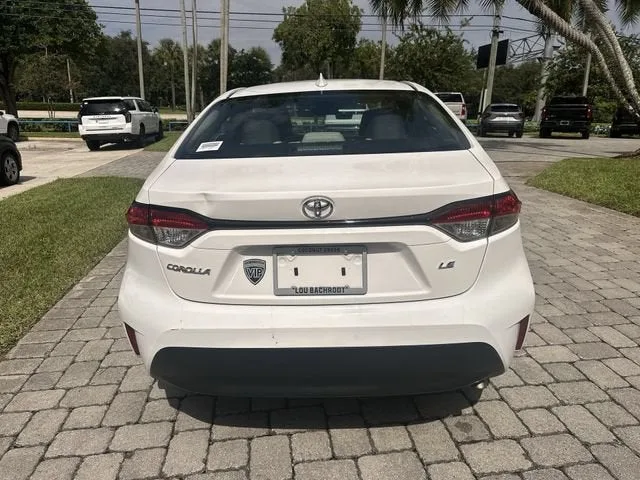 2024 Toyota Corolla LE photo 35