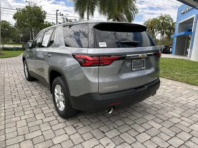 2023 Chevrolet Traverse LS photo 33