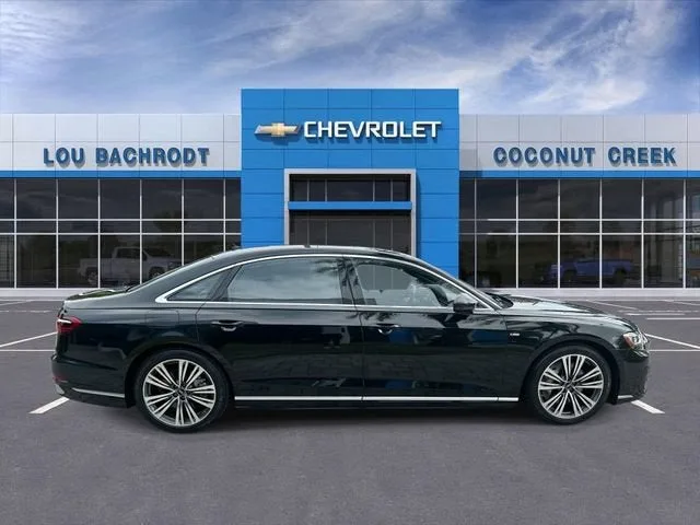2023 Audi A8 4DR L QTRO 55 TFS photo 9