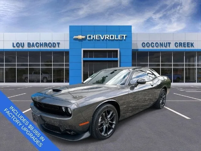 2022 Dodge Challenger GT photo 4