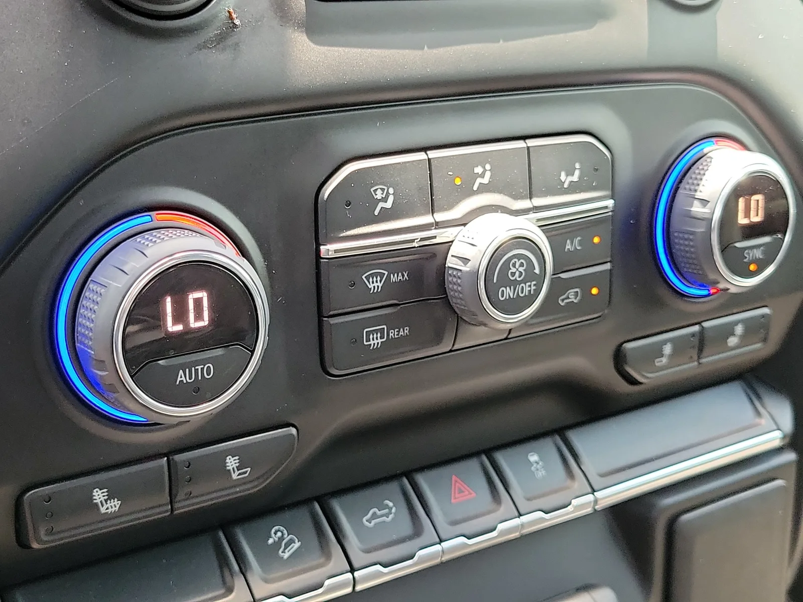 2022 Chevrolet Silverado 1500 LTD RST photo 32