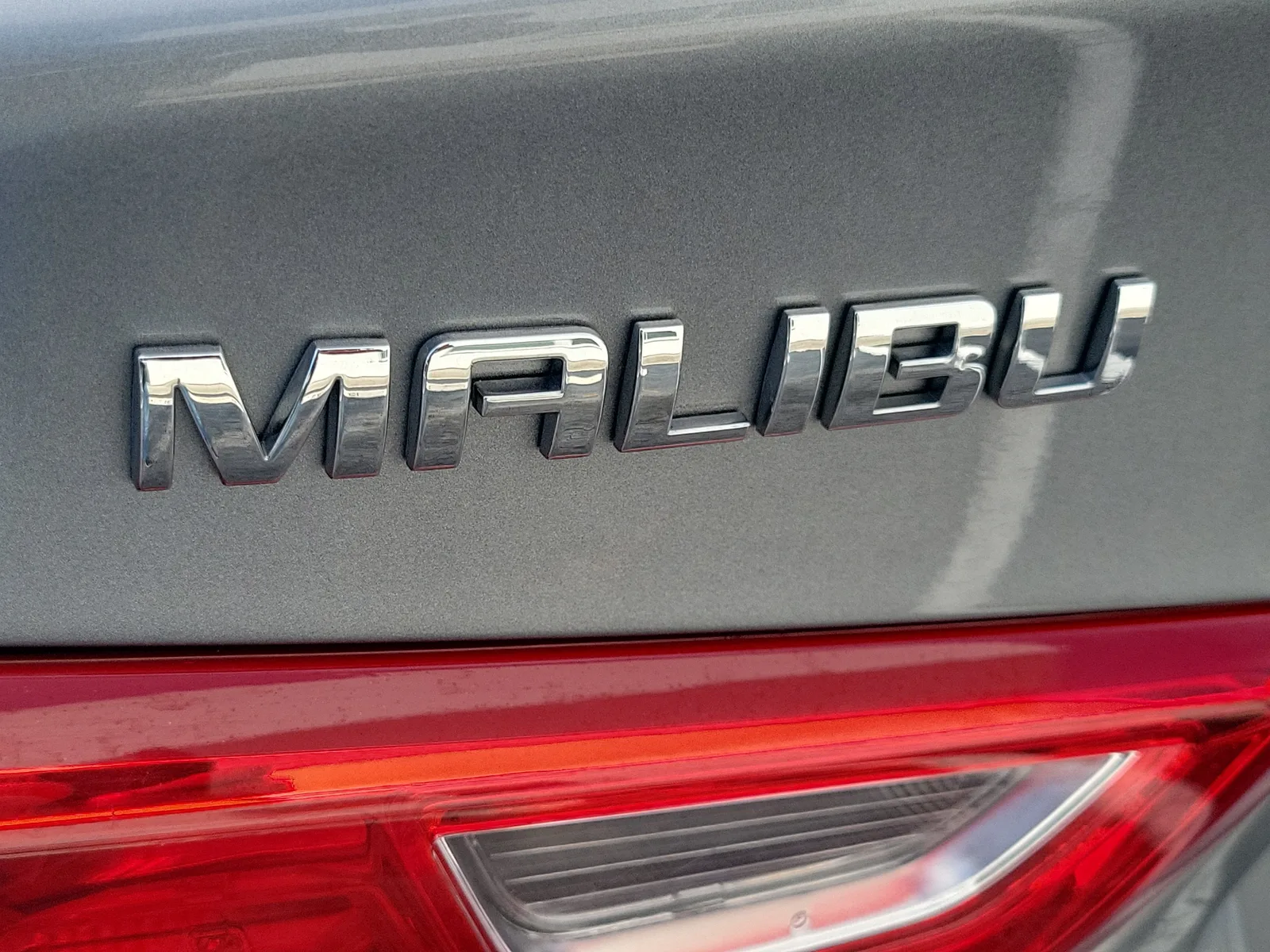 2023 Chevrolet Malibu LT photo 11