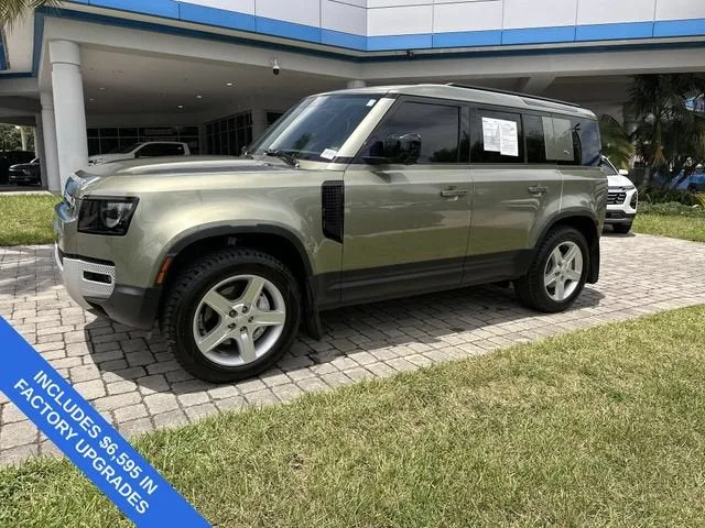 2020 Land Rover Defender HSE photo 21