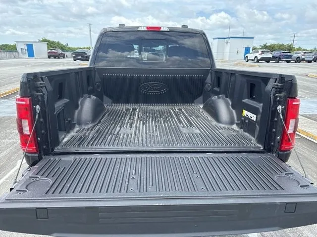 2023 Ford F-150 XL photo 16