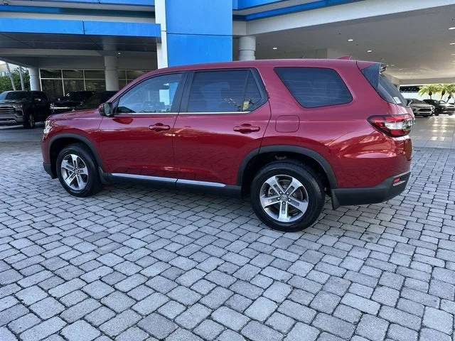 2024 Honda Pilot EX-L 7 Passenger photo 33