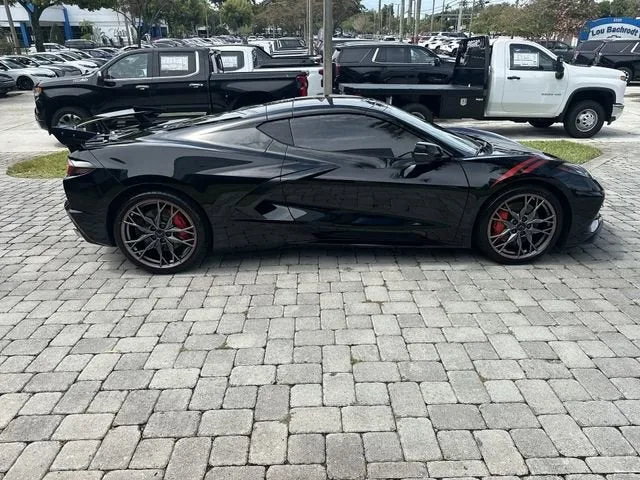 2023 Chevrolet Corvette Stingray 2LT photo 14