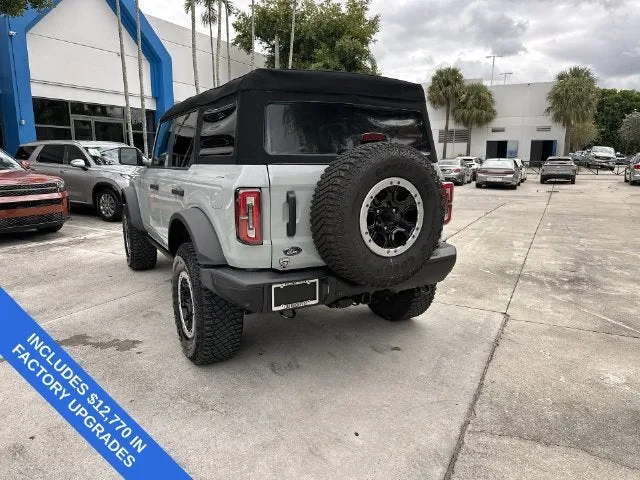 2023 Ford Bronco Base photo 35