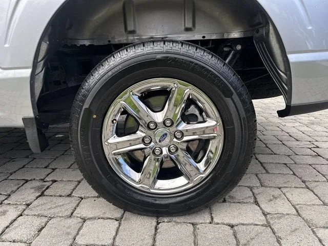 2025 Ford F-150 XLT photo 11