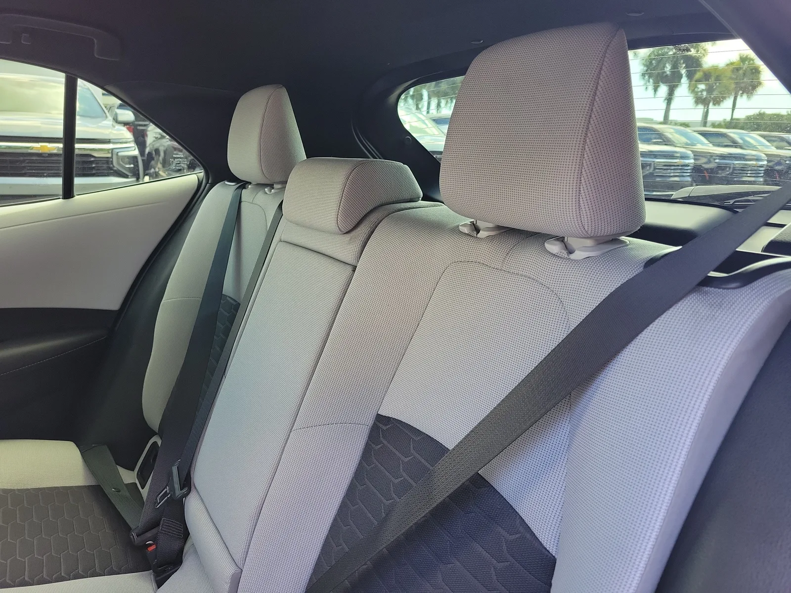 2025 Toyota Corolla Hatchback SE photo 14