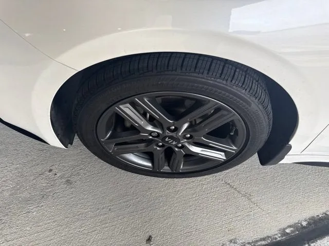 2021 Kia Forte GT-Line photo 21