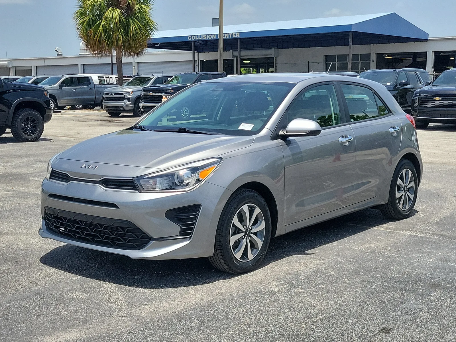 2022 Kia Rio 5-Door S photo 7