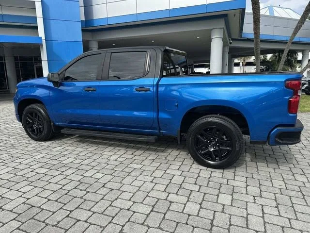 2022 Chevrolet Silverado 1500 Custom photo 32