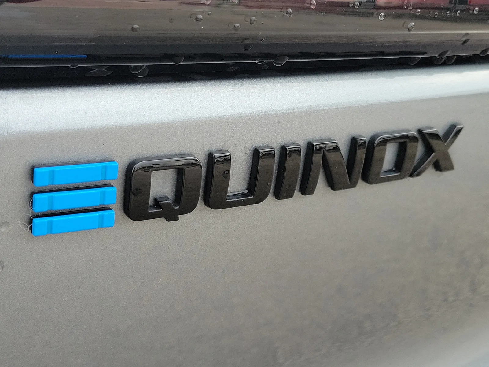 2024 Chevrolet Equinox EV RS photo 10