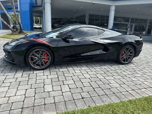 2023 Chevrolet Corvette Stingray 2LT photo 32