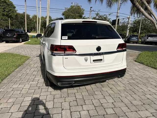 2022 Volkswagen Atlas 2.0T SE w/Technology photo 34