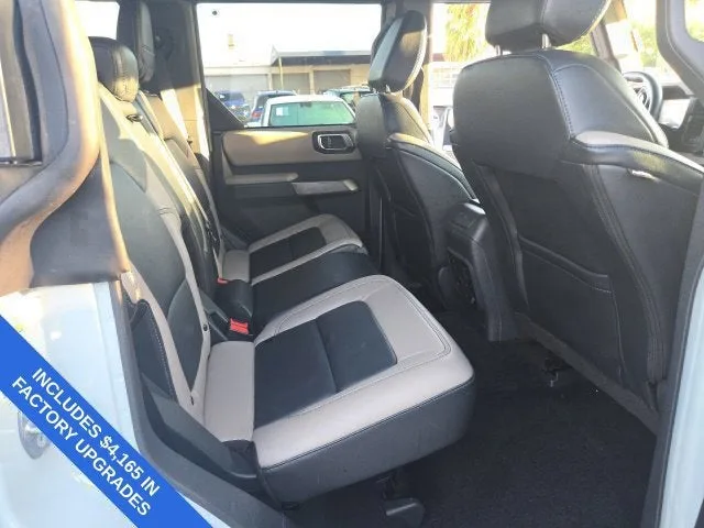 2022 Ford Bronco Base photo 17