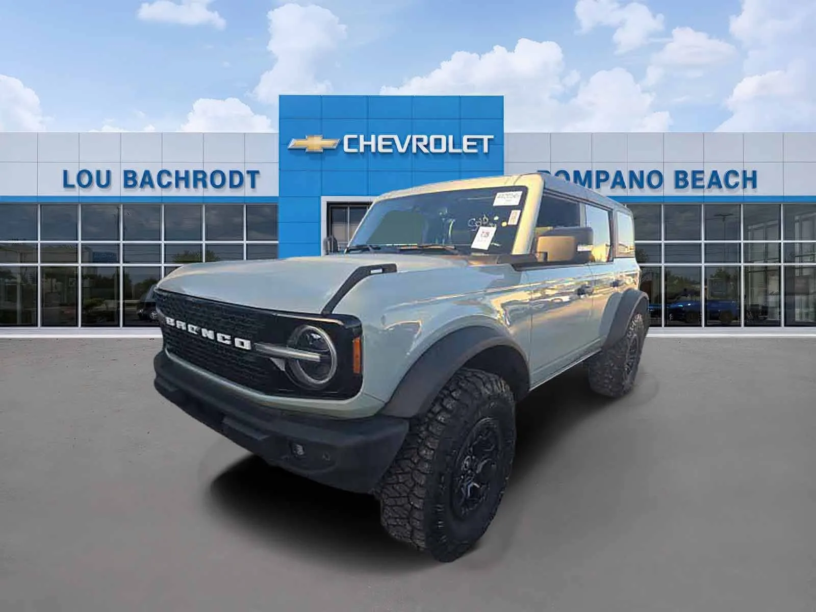 2022 Ford Bronco Base photo 3