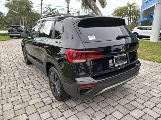 2022 Volkswagen Taos S photo 34