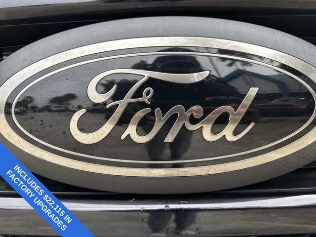 2022 Ford Super Duty F-250 SRW XL photo 10