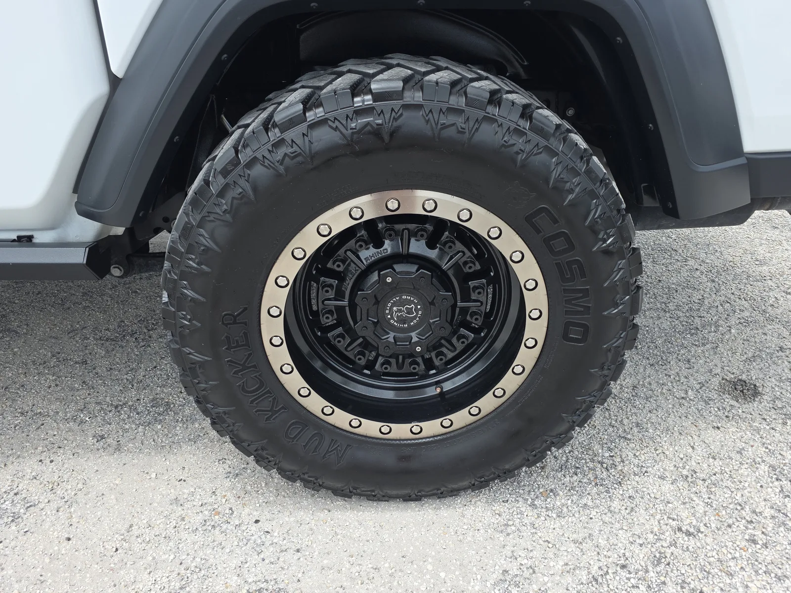 2020 Jeep Gladiator Sport S photo 14
