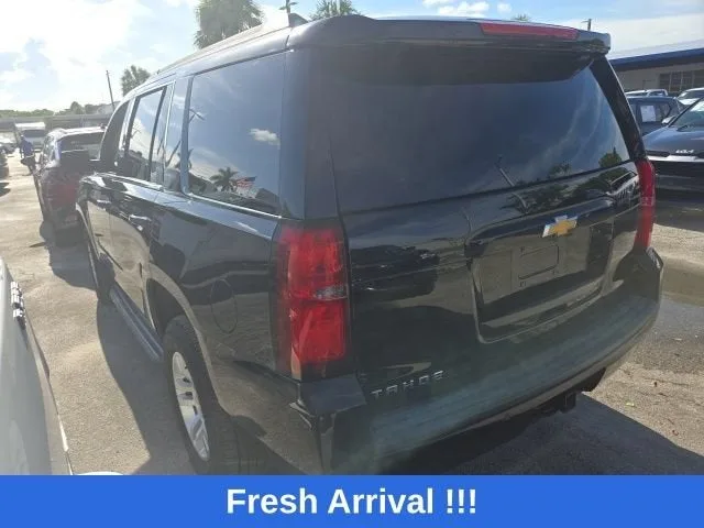 2018 Chevrolet Tahoe LS photo 2
