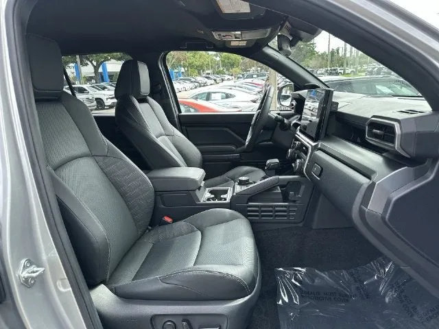 2025 Toyota 4Runner SR5 photo 29