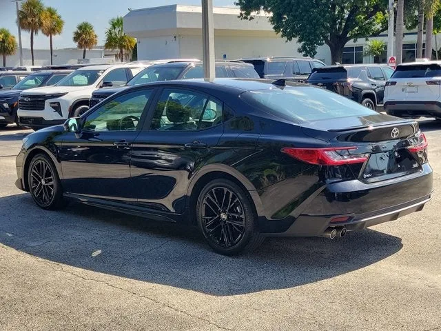 2025 Toyota Camry LE photo 5