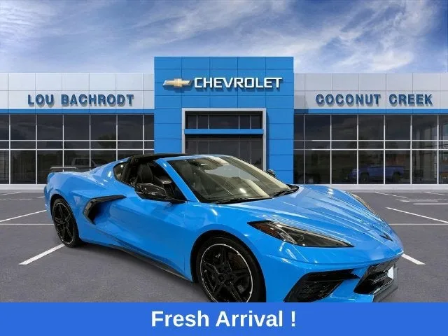 2024 Chevrolet Corvette Stingray 2LT photo 2