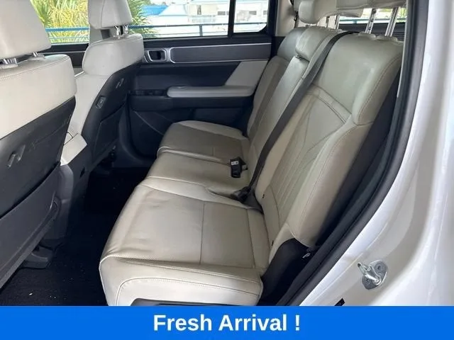 2025 Hyundai Santa Fe SEL photo 3