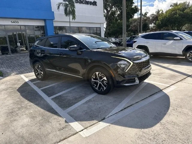 2023 Kia Sportage EX photo 16