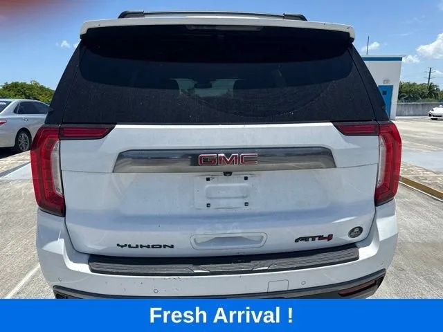 2023 GMC Yukon AT4 photo 21