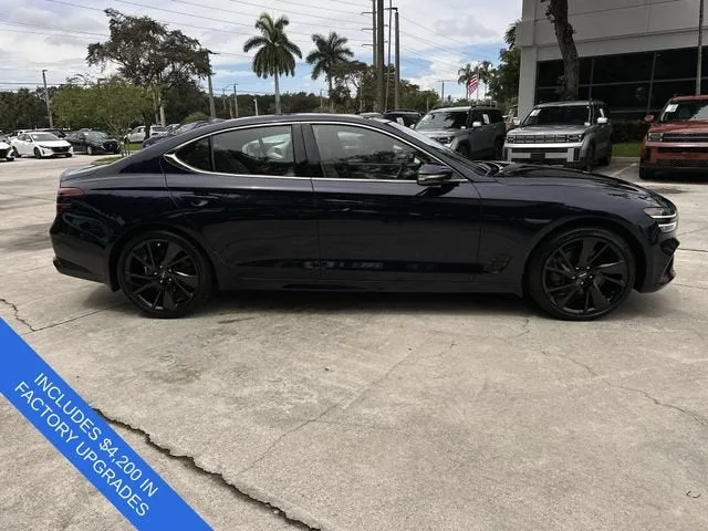 2023 Genesis G70 2.0T photo 14