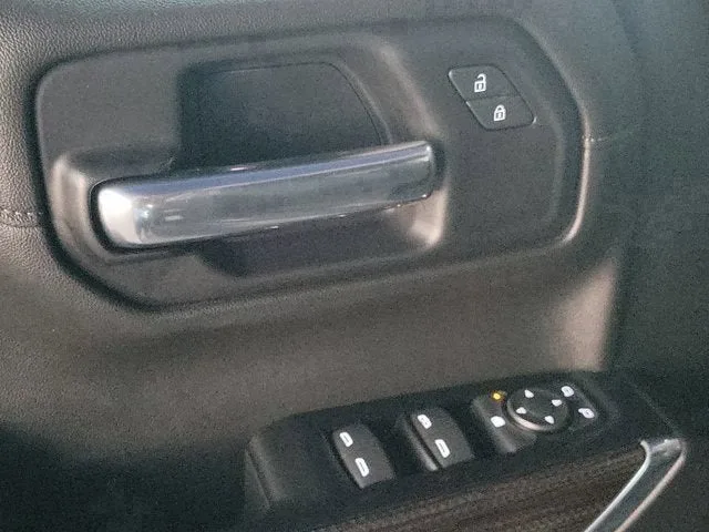 2022 Chevrolet Silverado 1500 LTD RST photo 21