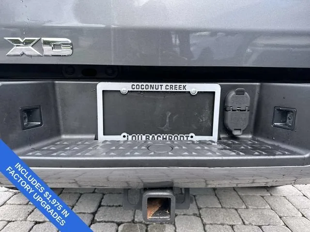 2019 Nissan Titan XD PRO-4X photo 13