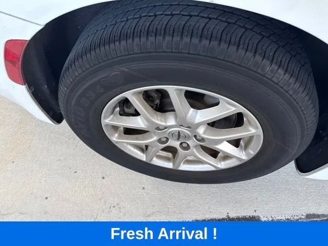 2024 Chrysler Pacifica Touring photo 22
