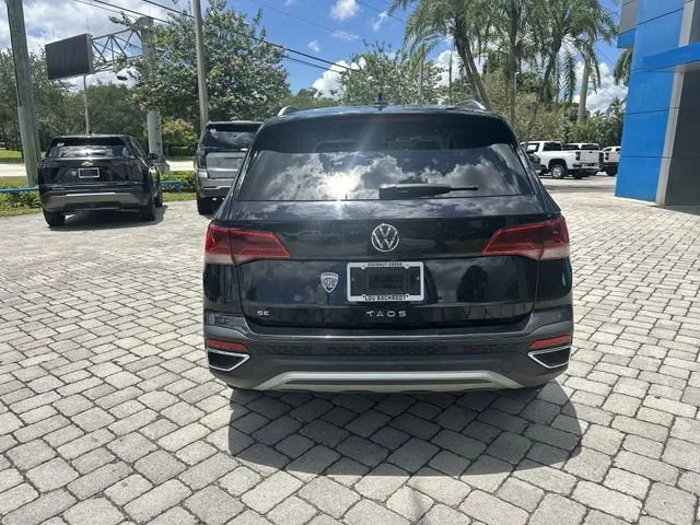 2024 Volkswagen Taos SE photo 35