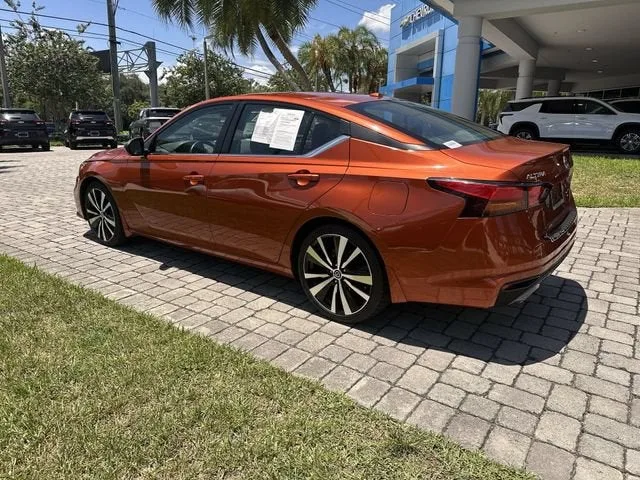 2022 Nissan Altima 2.5 SR photo 34