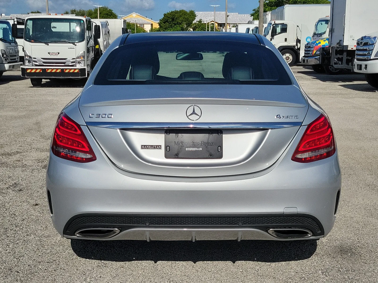 2016 Mercedes-Benz C-Class C 300 Luxury photo 4