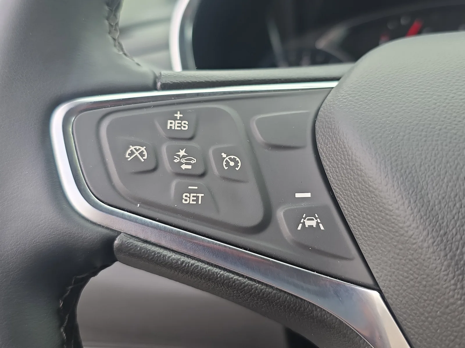 2024 Chevrolet Equinox LT photo 28