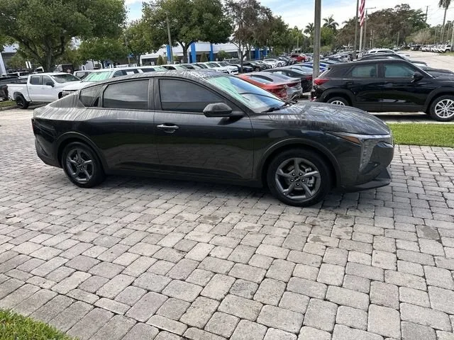 2025 Kia K4 LXS photo 15