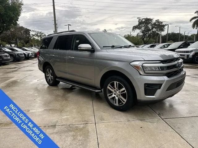 2023 Ford Expedition XLT photo 16