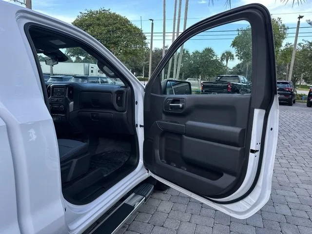 2025 Chevrolet Silverado 1500 WT photo 23