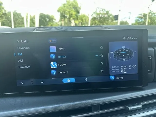 2025 Hyundai Santa Fe SEL photo 25